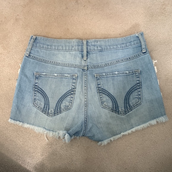 hollister jean short-short high-rise, size W27 (size 5) - Picture 2 of 3